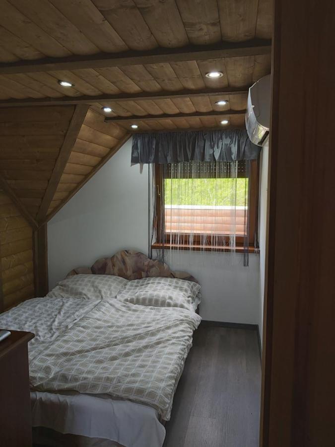 Kovacsszenaja Vendeghaz Villa Екстериор снимка