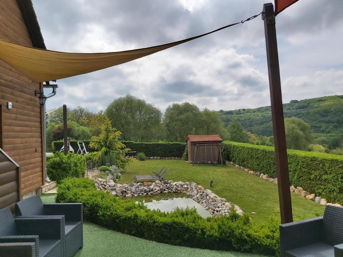 Kovacsszenaja Vendeghaz Villa Екстериор снимка